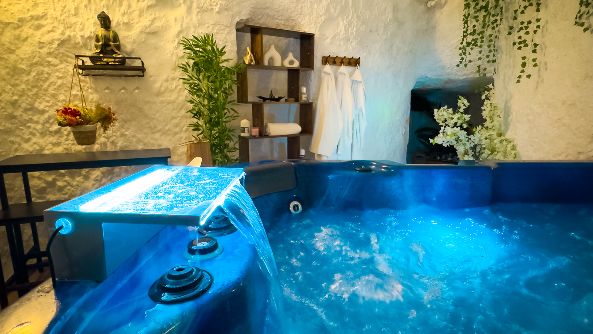 CASA SPA (JACUZZI) 1